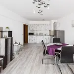 Apartman Next To Gondola. Cosy & Elegant 2 Bedroom In Neon Complex Banszko