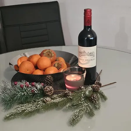 Апартамент Next To Gondola. Cosy & Elegant 2 Bedroom In Neon Complex Банско