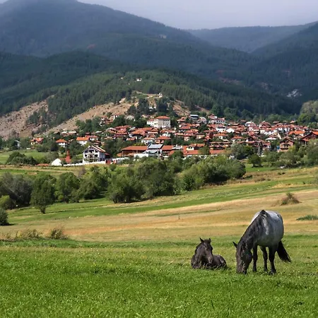 Next To Gondola. Cosy & Elegant 2 Bedroom In Neon Complex דירה
