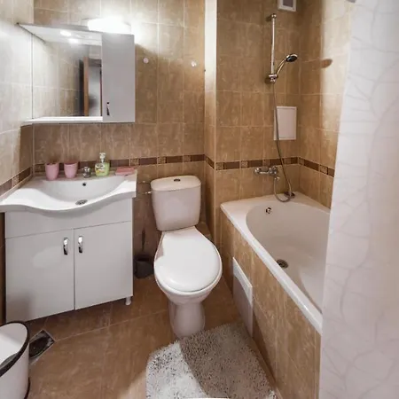 Next To Gondola. Cosy & Elegant 2 Bedroom In Neon Complex *