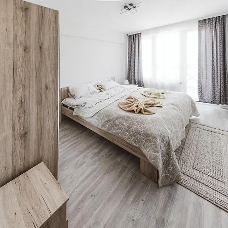 Next To Gondola. Cosy & Elegant 2 Bedroom In Neon Complex * Bansko