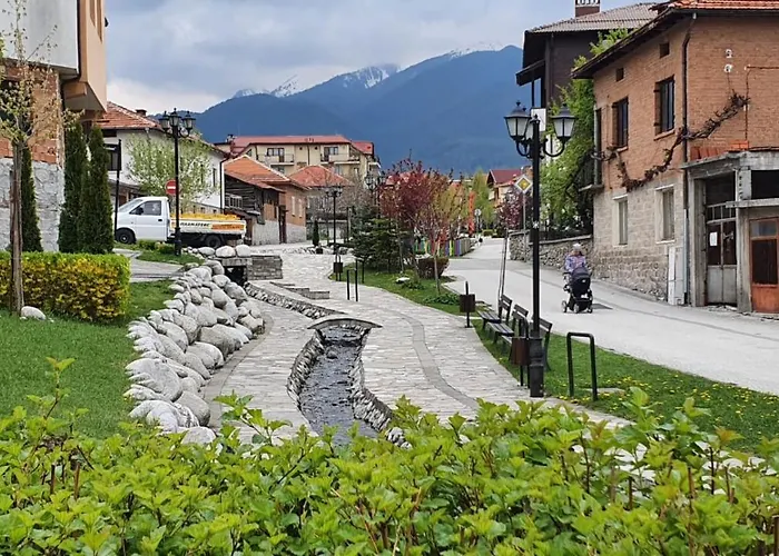 Next To Gondola. Cosy & Elegant 2 Bedroom In Neon Complex Apartment