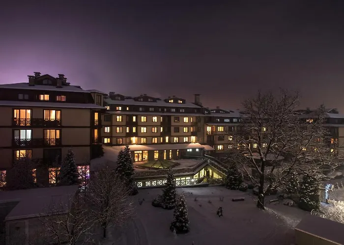 Next To Gondola. Cosy & Elegant 2 Bedroom In Neon Complex Apartment