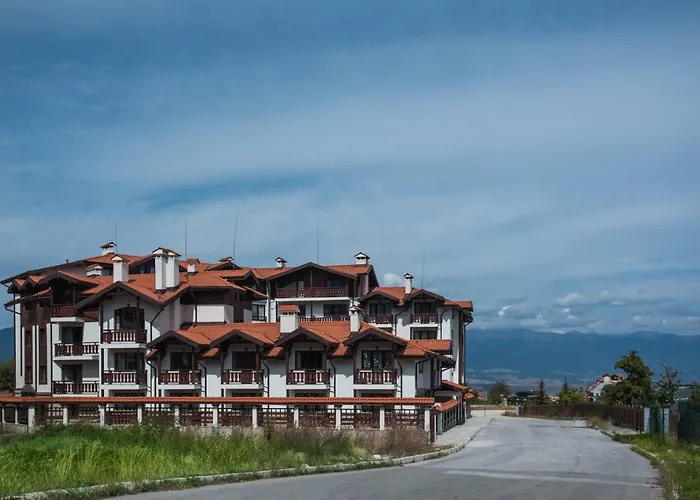 Next To Gondola. Cosy & Elegant 2 Bedroom In Neon Complex Apartment *