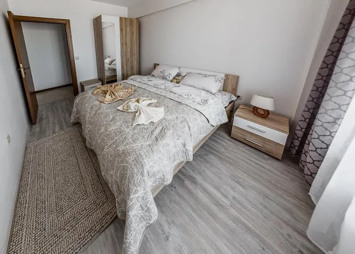 Apartment Next To Gondola. Cosy & Elegant 2 Bedroom In Neon Complex Bansko