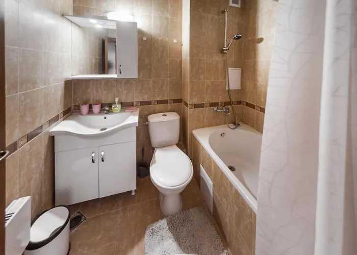 Next To Gondola. Cosy & Elegant 2 Bedroom In Neon Complex *