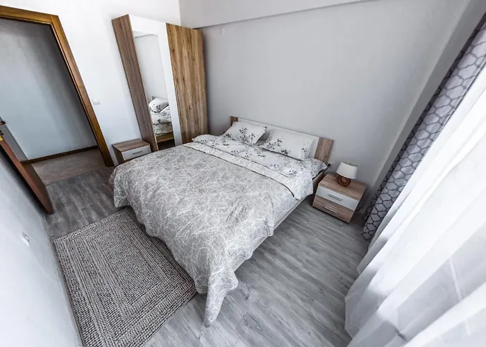 Apartment Next To Gondola. Cosy & Elegant 2 Bedroom In Neon Complex Bansko